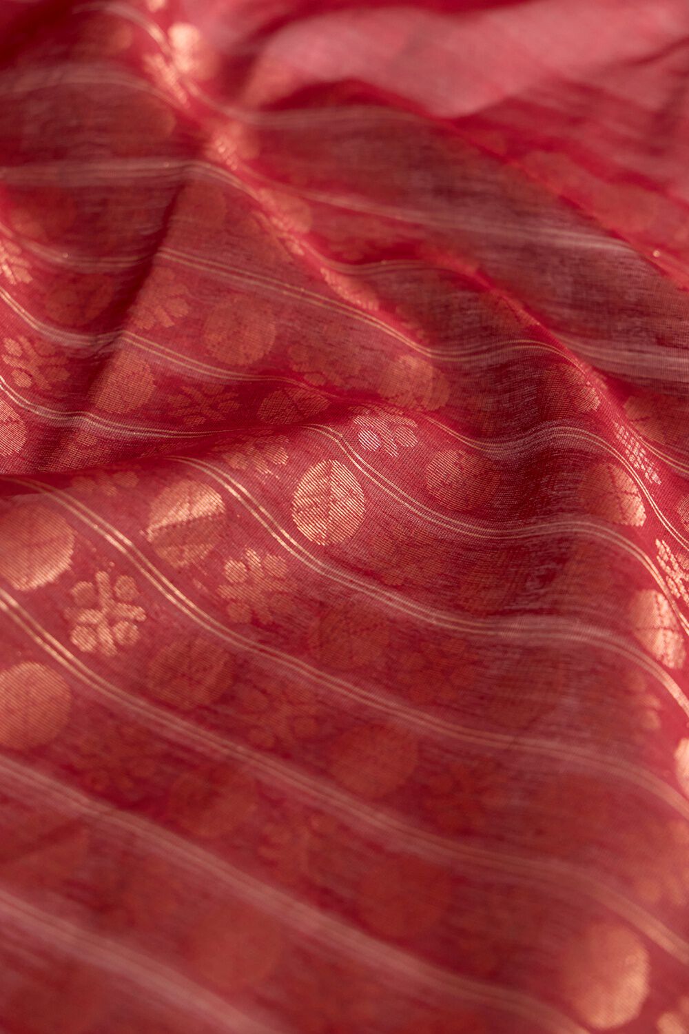 Red Pure Silk Cotton Bengal Woven Saree image number null