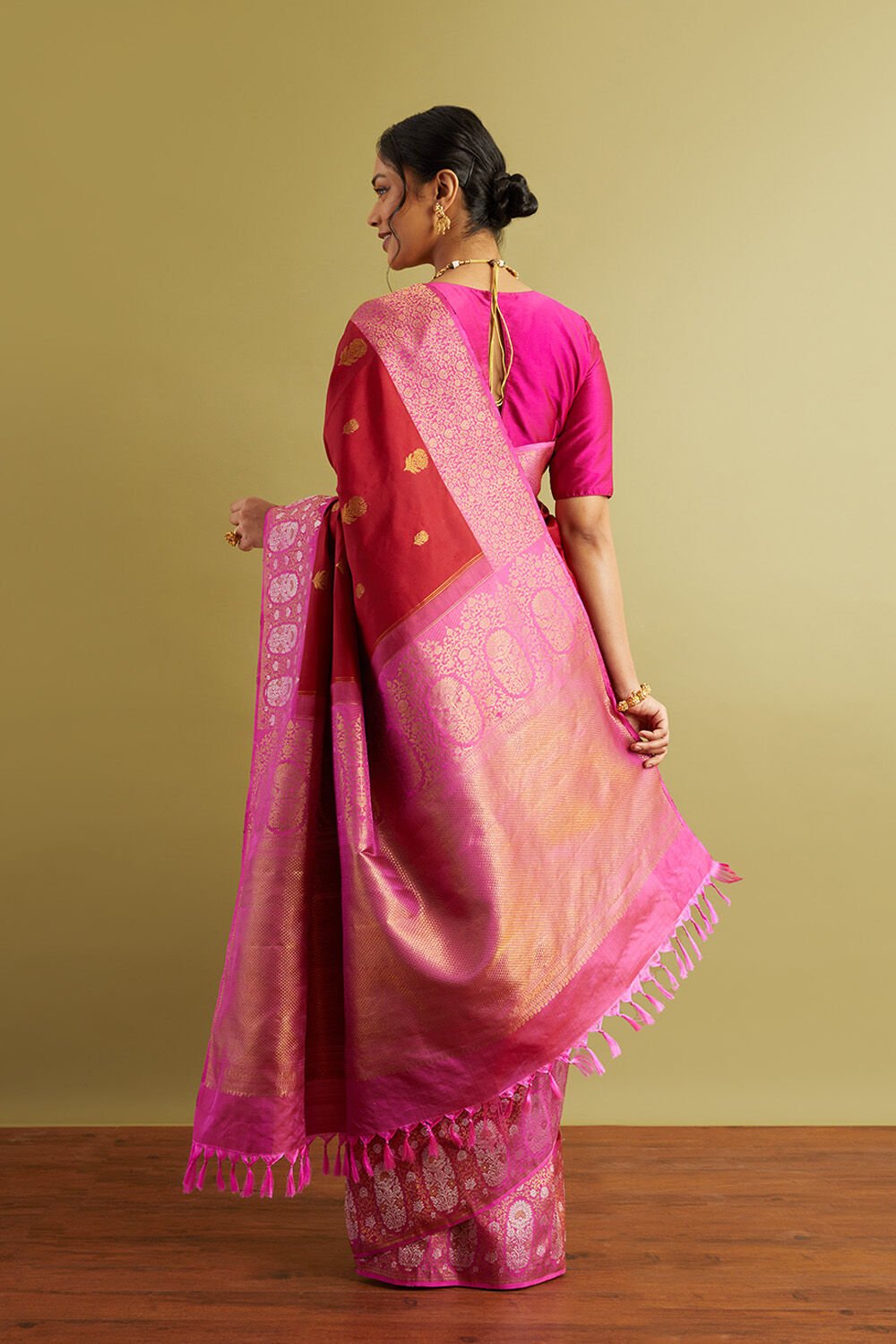 Red Woven Pure Silk Kanjivaram Saree image number null