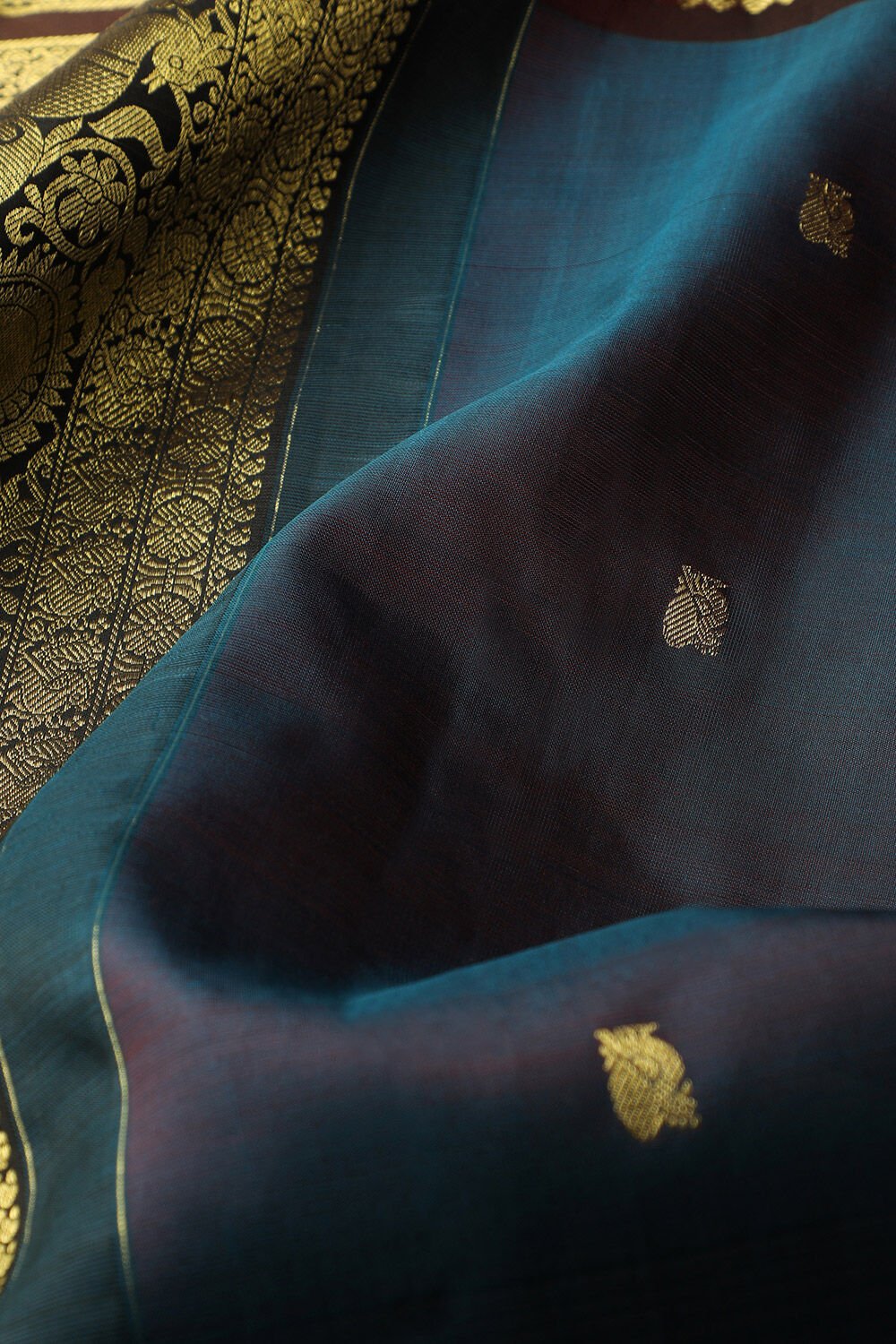 Blue Woven Pure Silk Kanjivaram Saree image number null