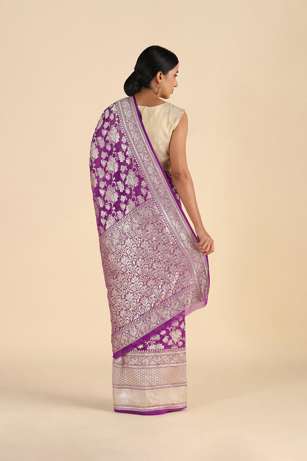 Purple Handwoven Banarasi Pure Georgette Saree image number null