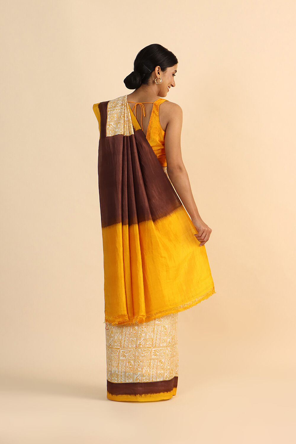 Off Pure White Silk Printed Saree image number null