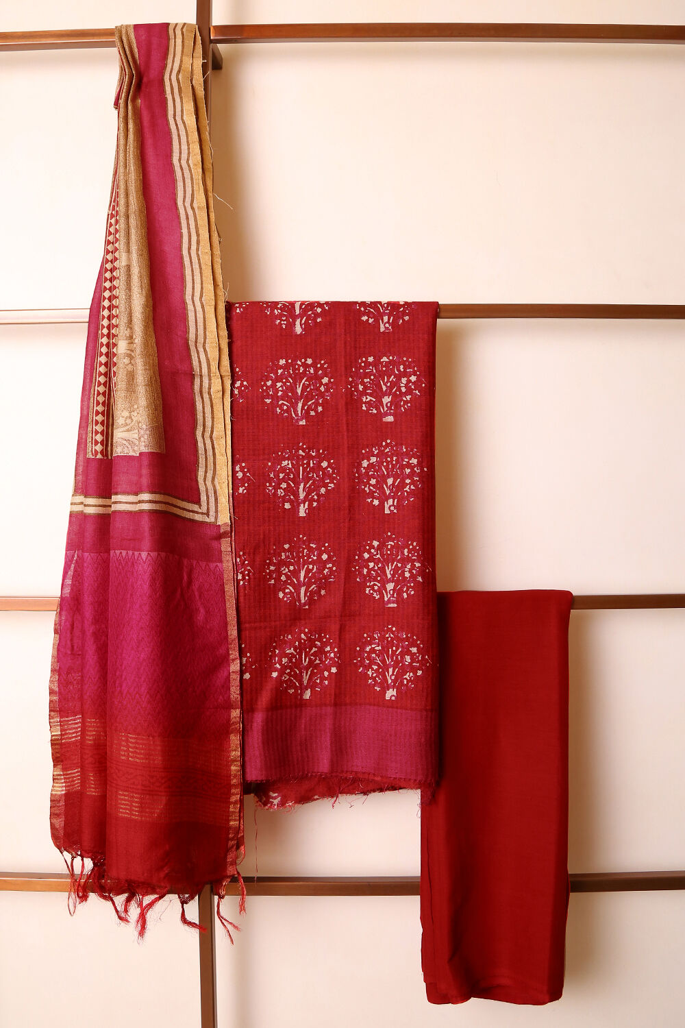 Red Pure Tussar Vanya Suit Set image number null