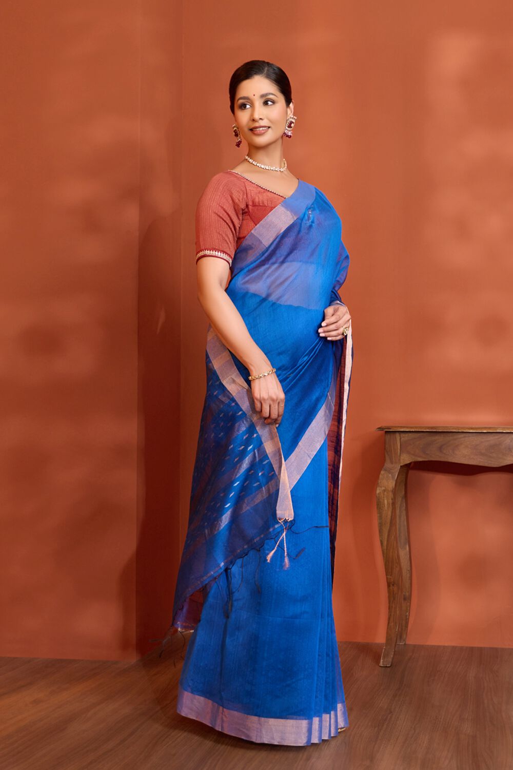 Blue Bengal Pure Silk Cotton Jamdani Saree image number null