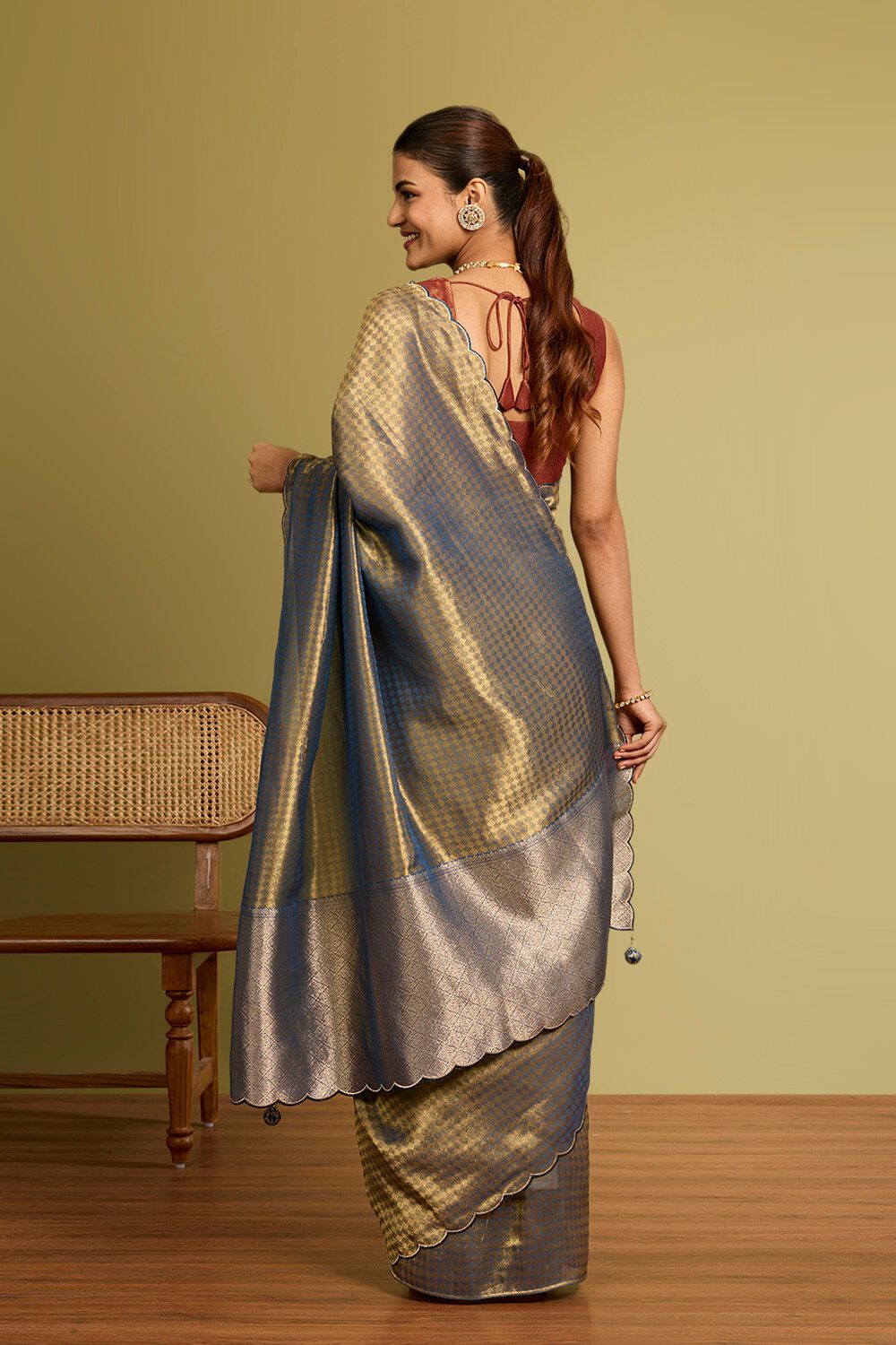 Blue Woven Viscose Tissue Saree image number null