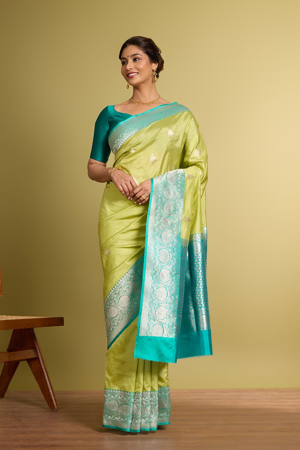 Light Green Pure Silk Kadwa Banarasi Saree image number null