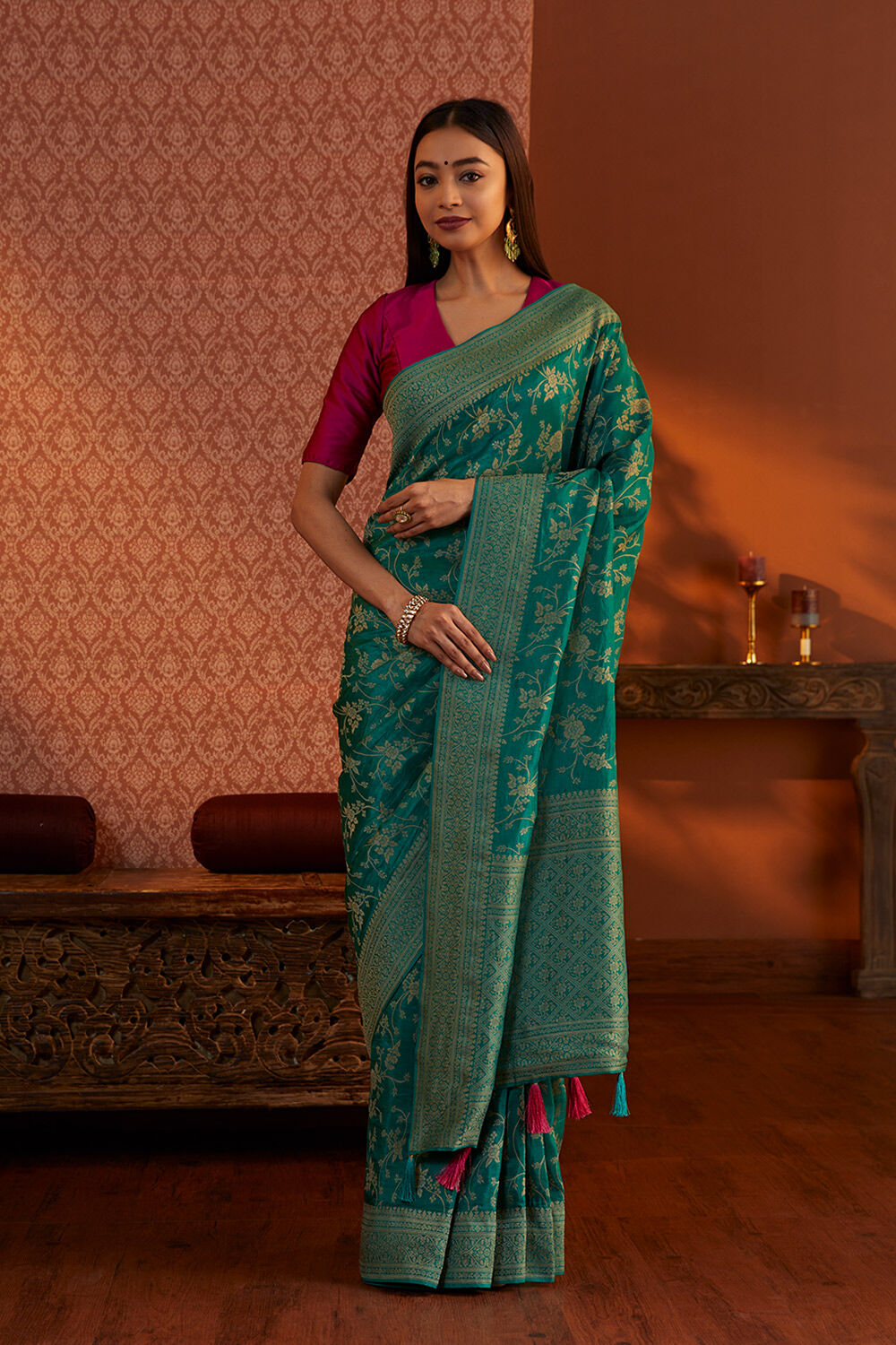 Green Woven Viscose Saree image number null