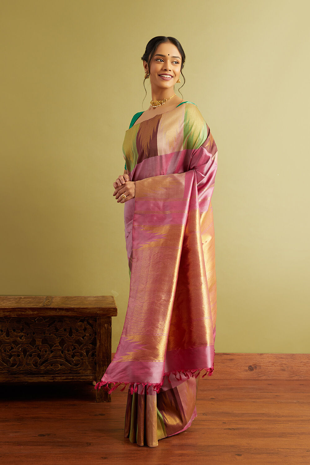Pink Woven Pure Silk Kanjivaram Saree image number null