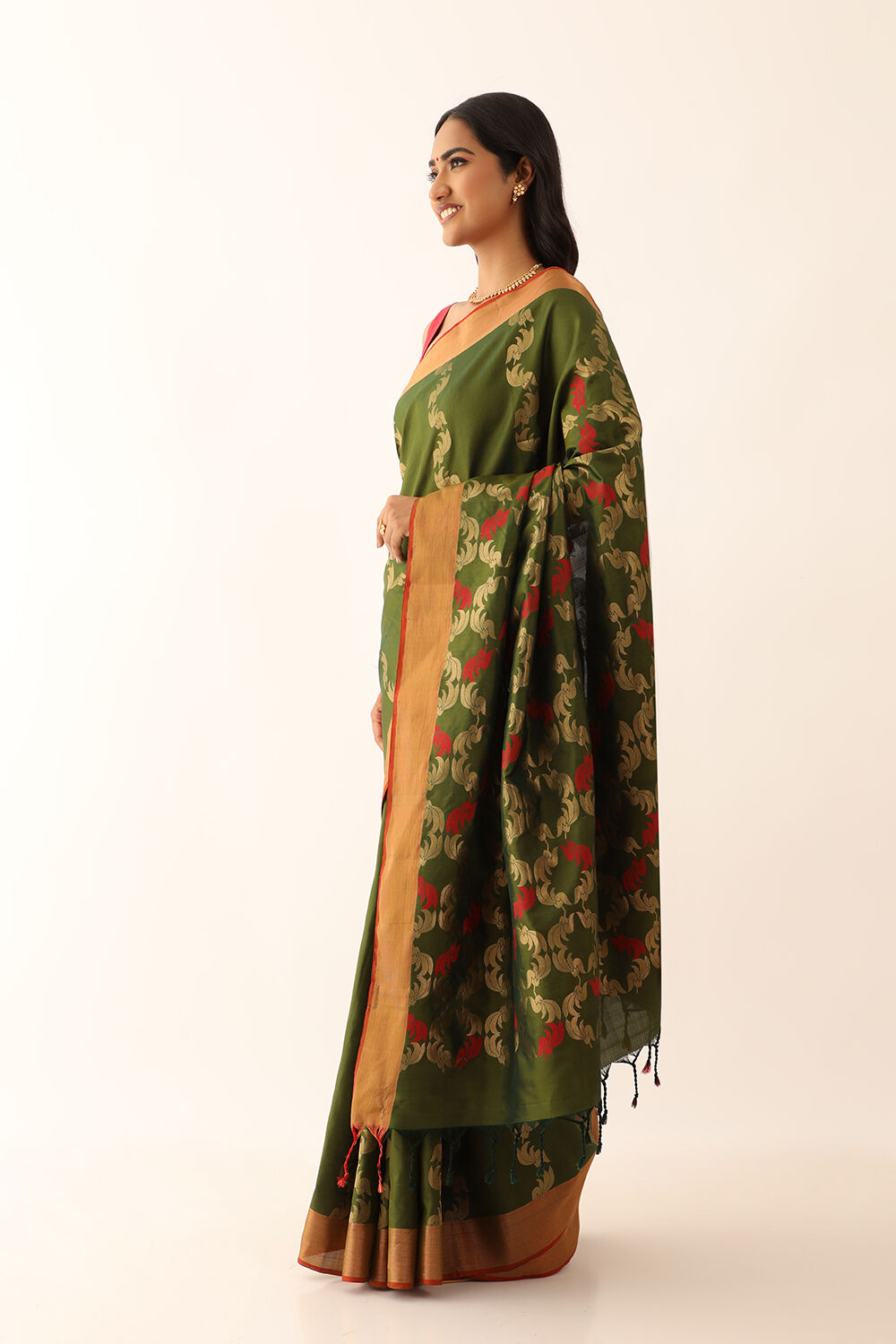 Dark Green Pure Silk Woven South Saree image number null