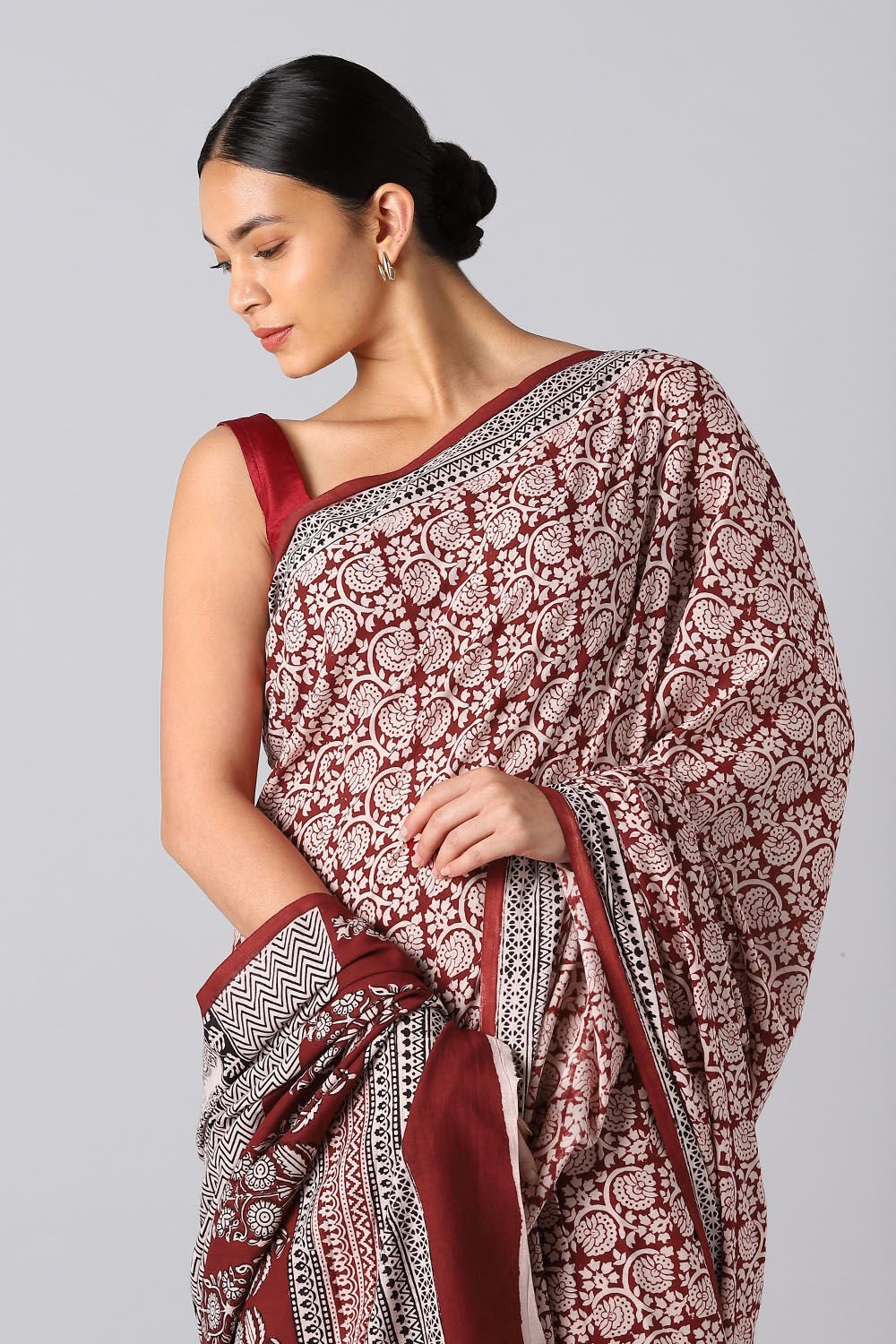 Red Pure Cotton Bagh Printed Saree image number null