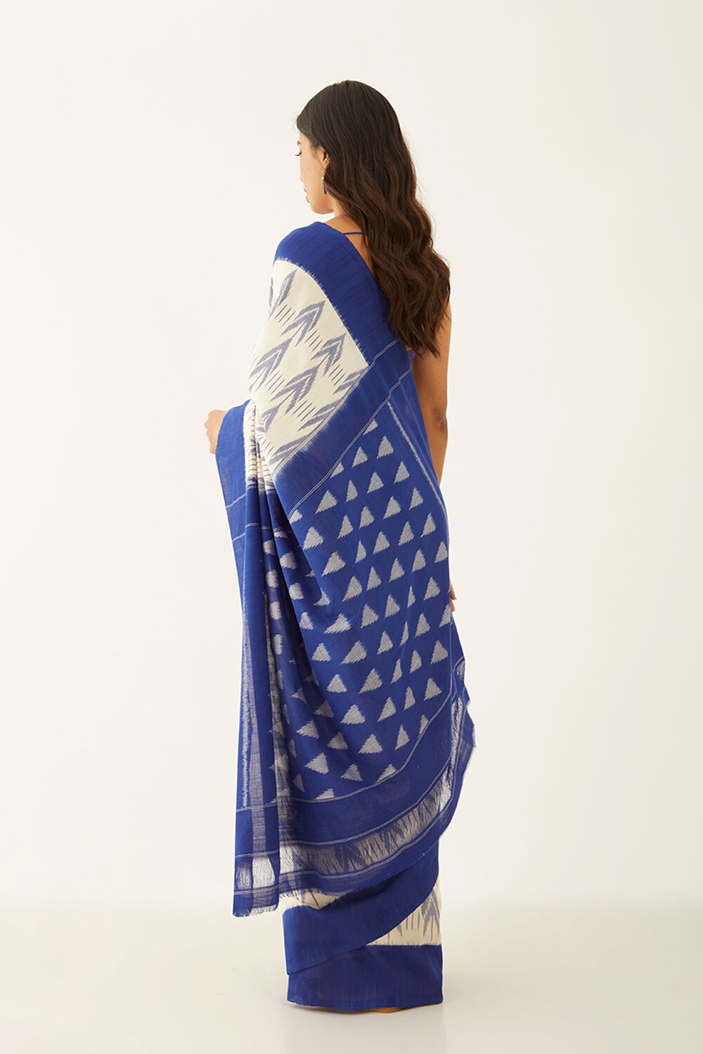 Off White Pure Cotton Pochampalli Ikat Saree image number null