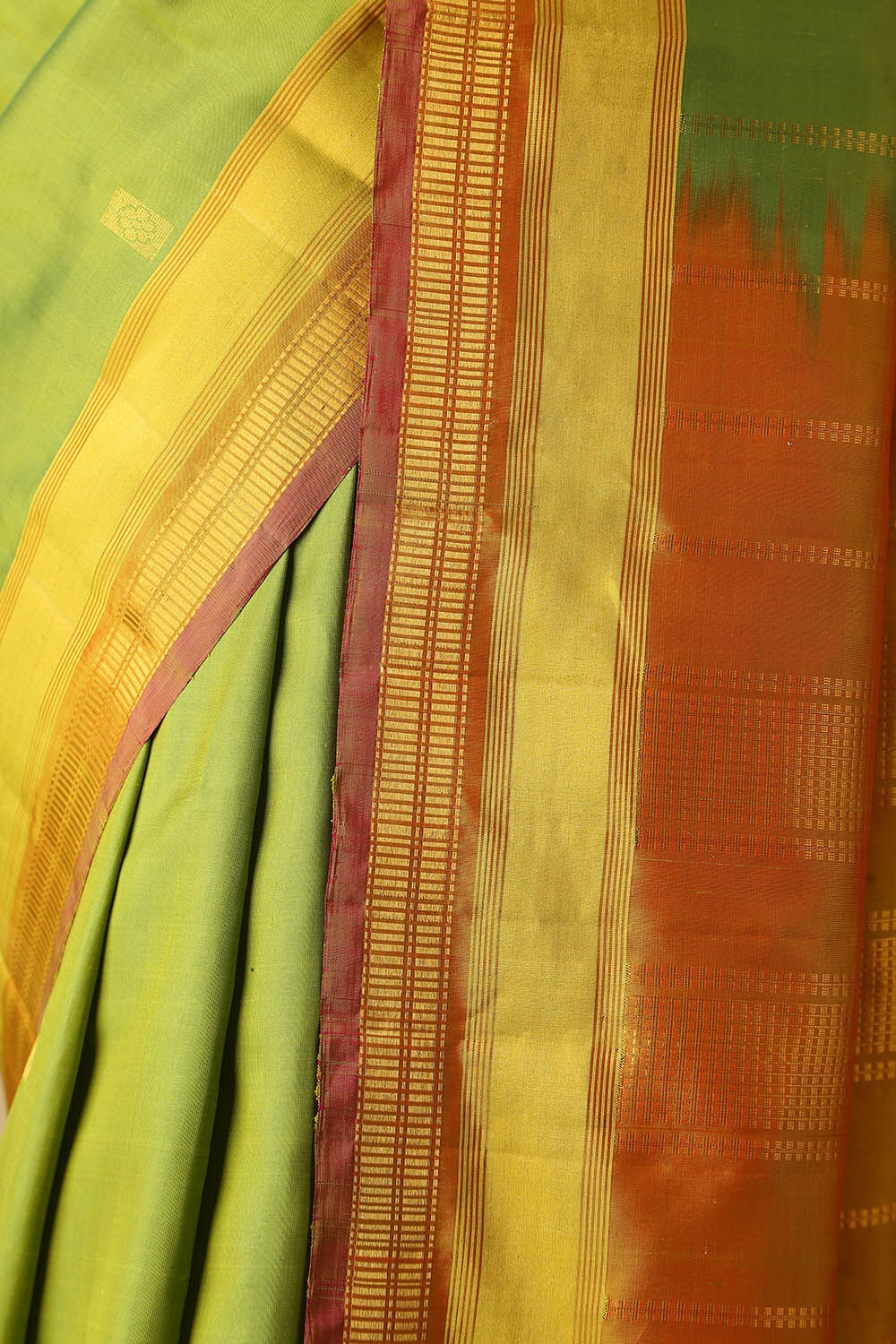 Green Pure Silk Kanjivaram inspired Saree image number null