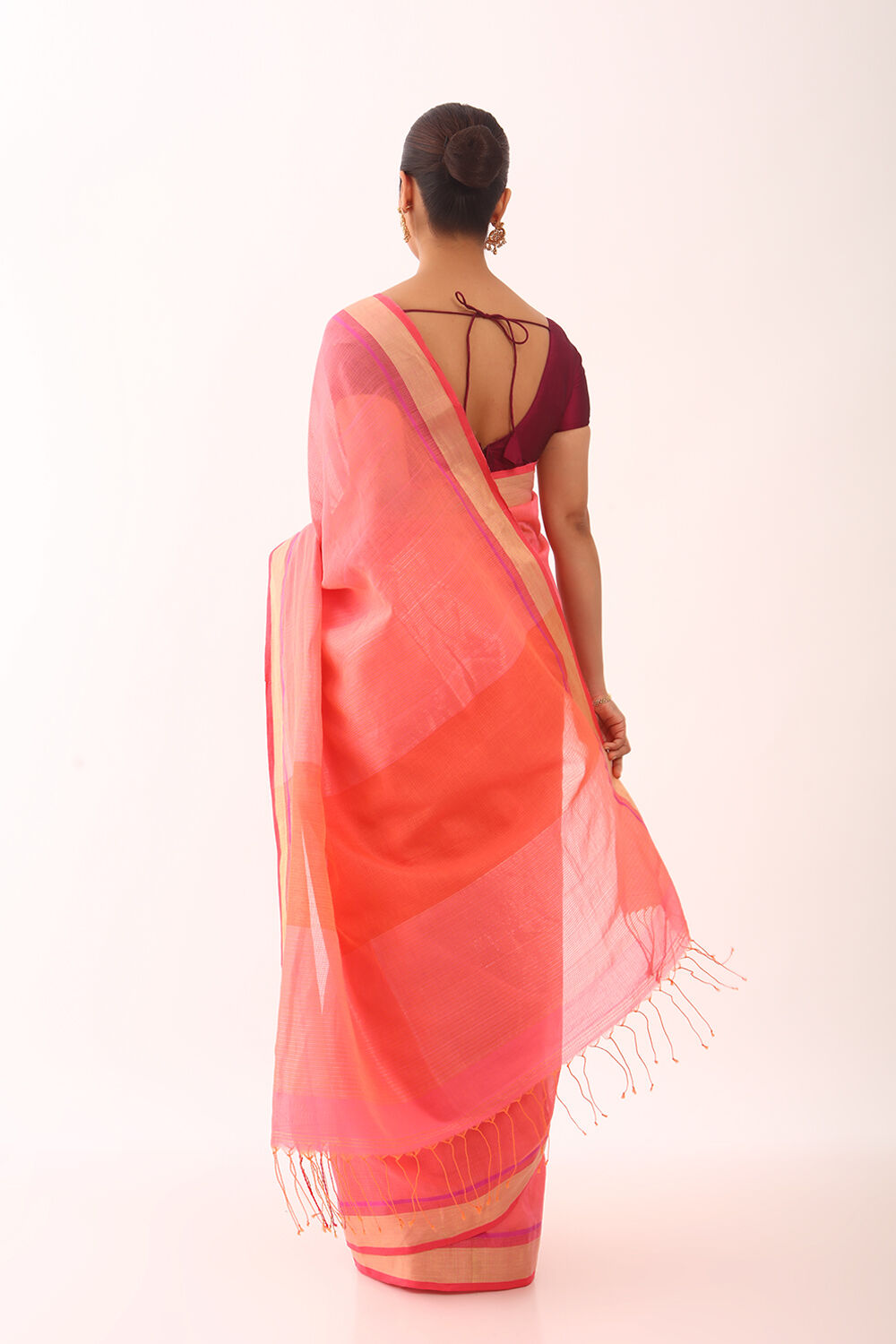 Pink Woven Pure Silk Cotton Bengali Saree image number null