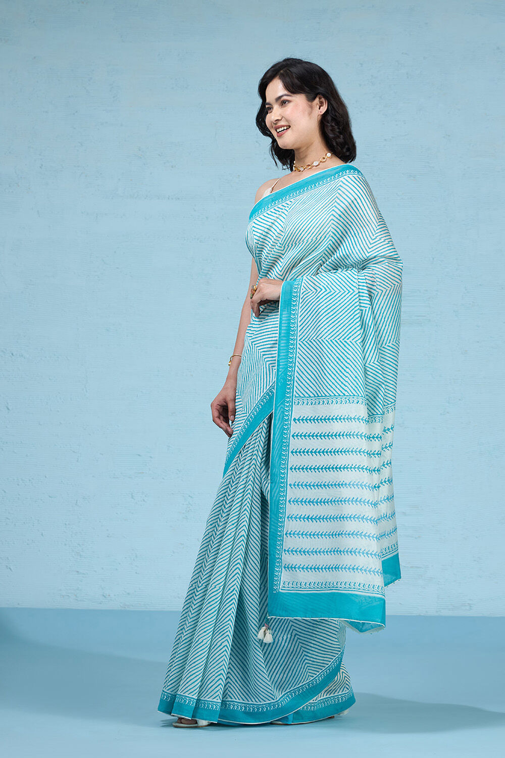 Blue Pure Silk Cotton Block Printed Bengal Saree image number null
