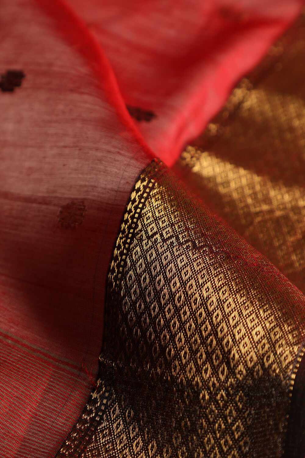 Black Kadwa Pure Silk Cotton Maheswari Saree image number null