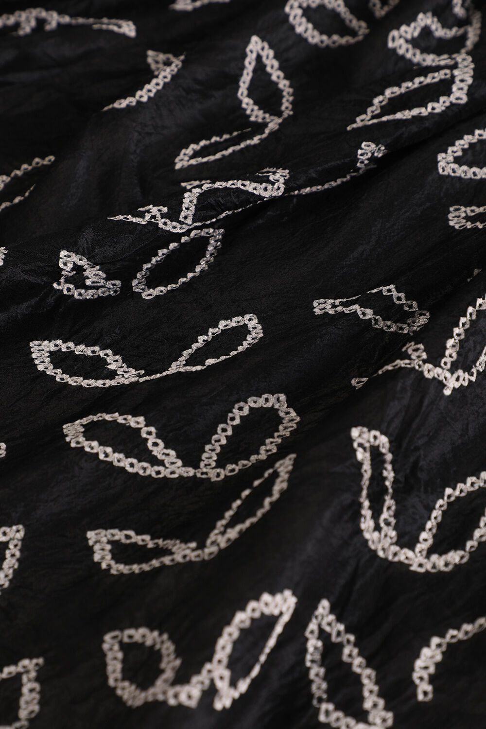 Black Gujarat Pure Silk Bandhani Saree image number null