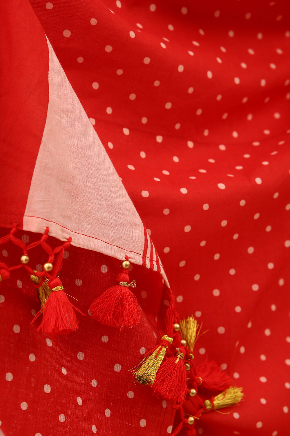 Red Screen Printed Pure Cotton Saree image number null