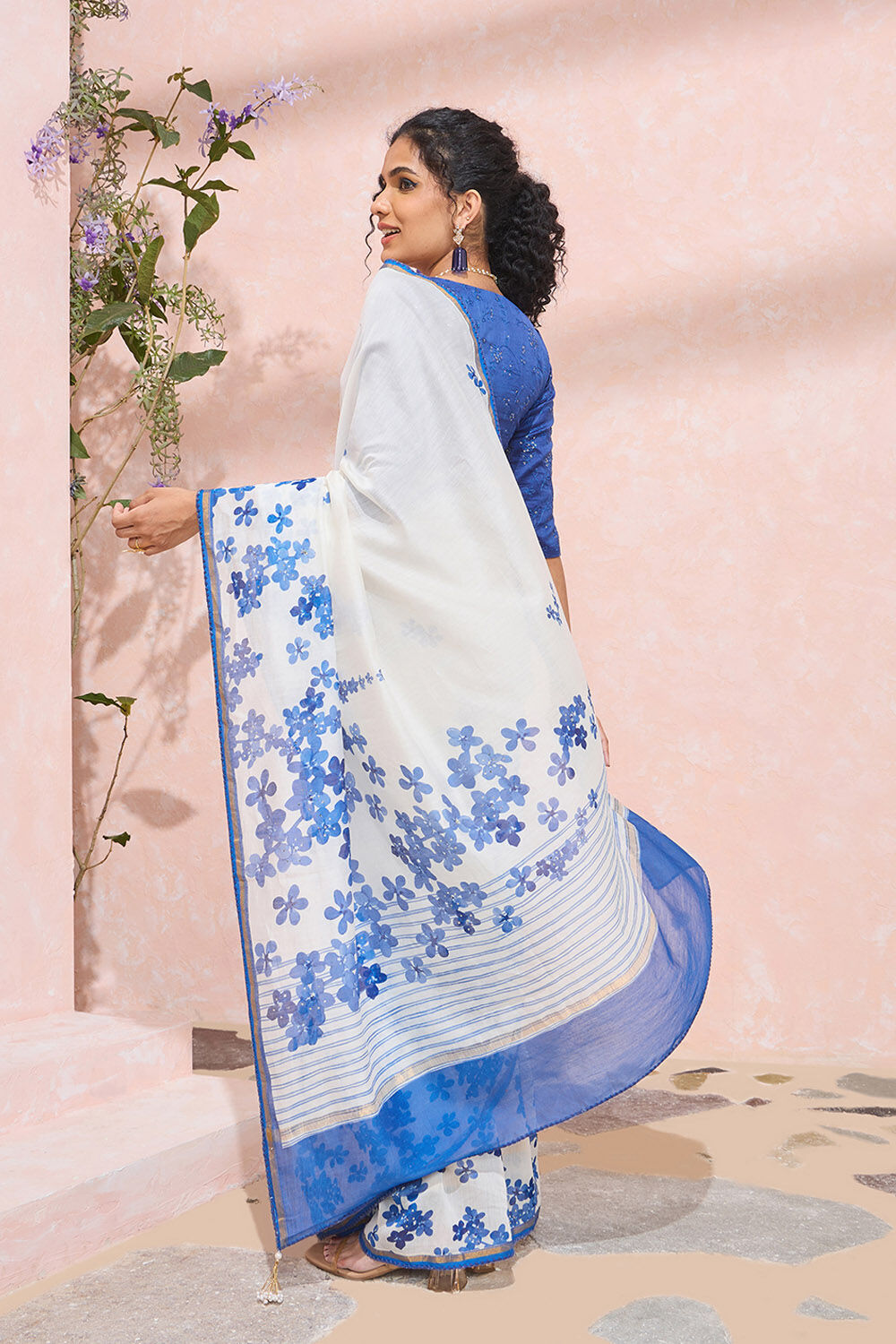 Off White Pure Silk Cotton Printed Embroidery Saree image number null