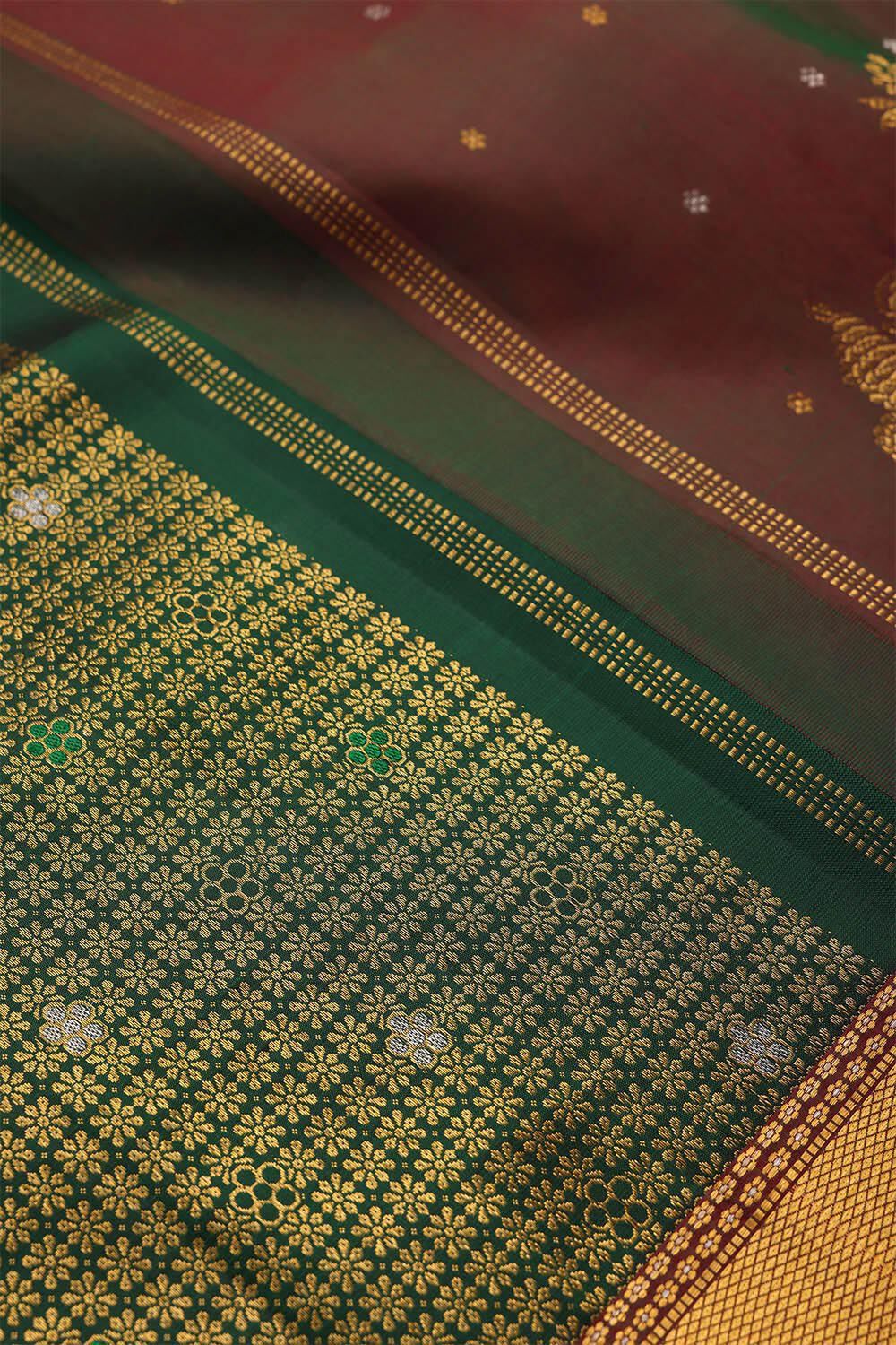 Dark Green Kanjivaram Silk Saree image number null
