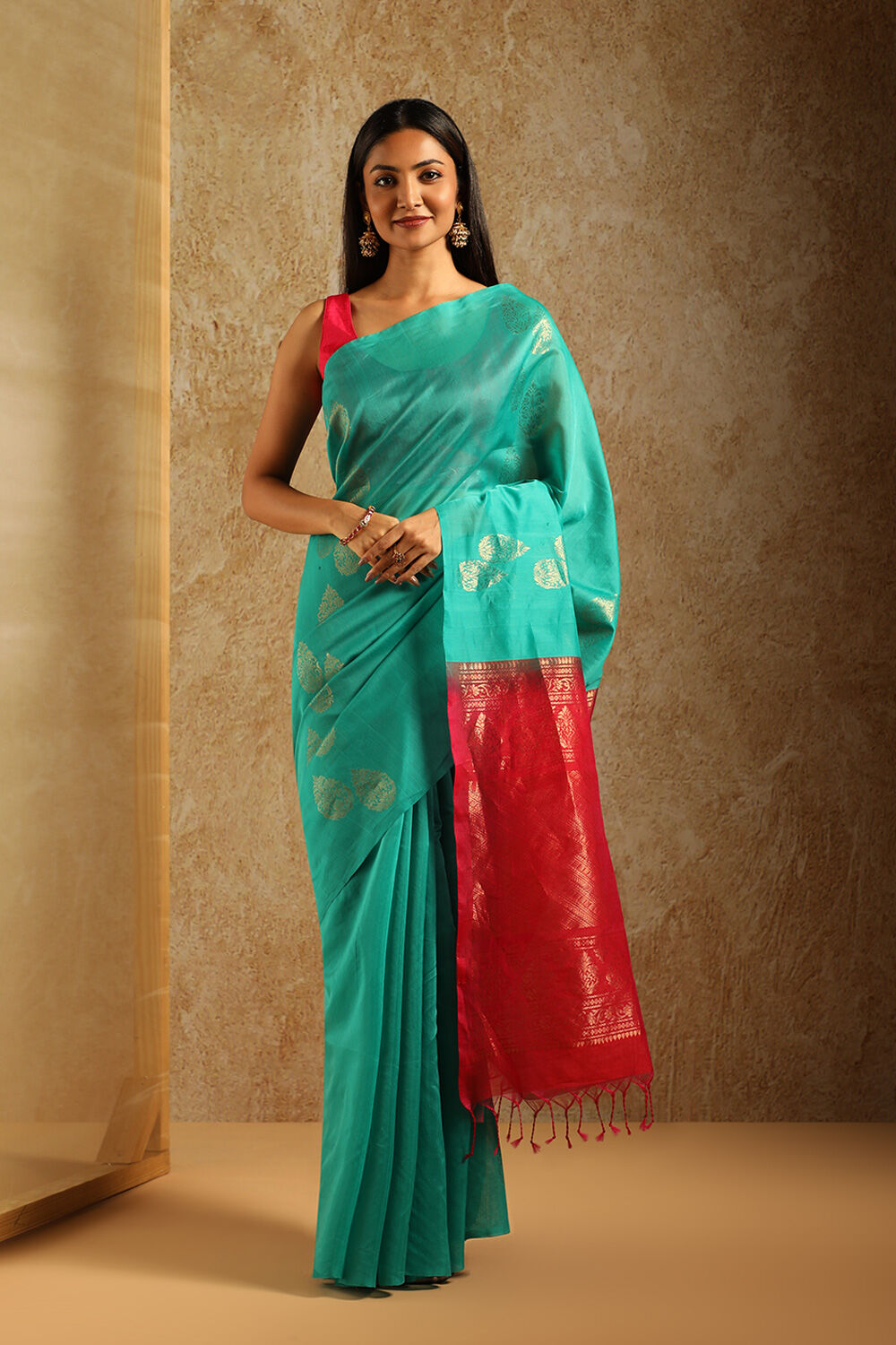 Green South Pure Silk Cotton Woven Saree image number null