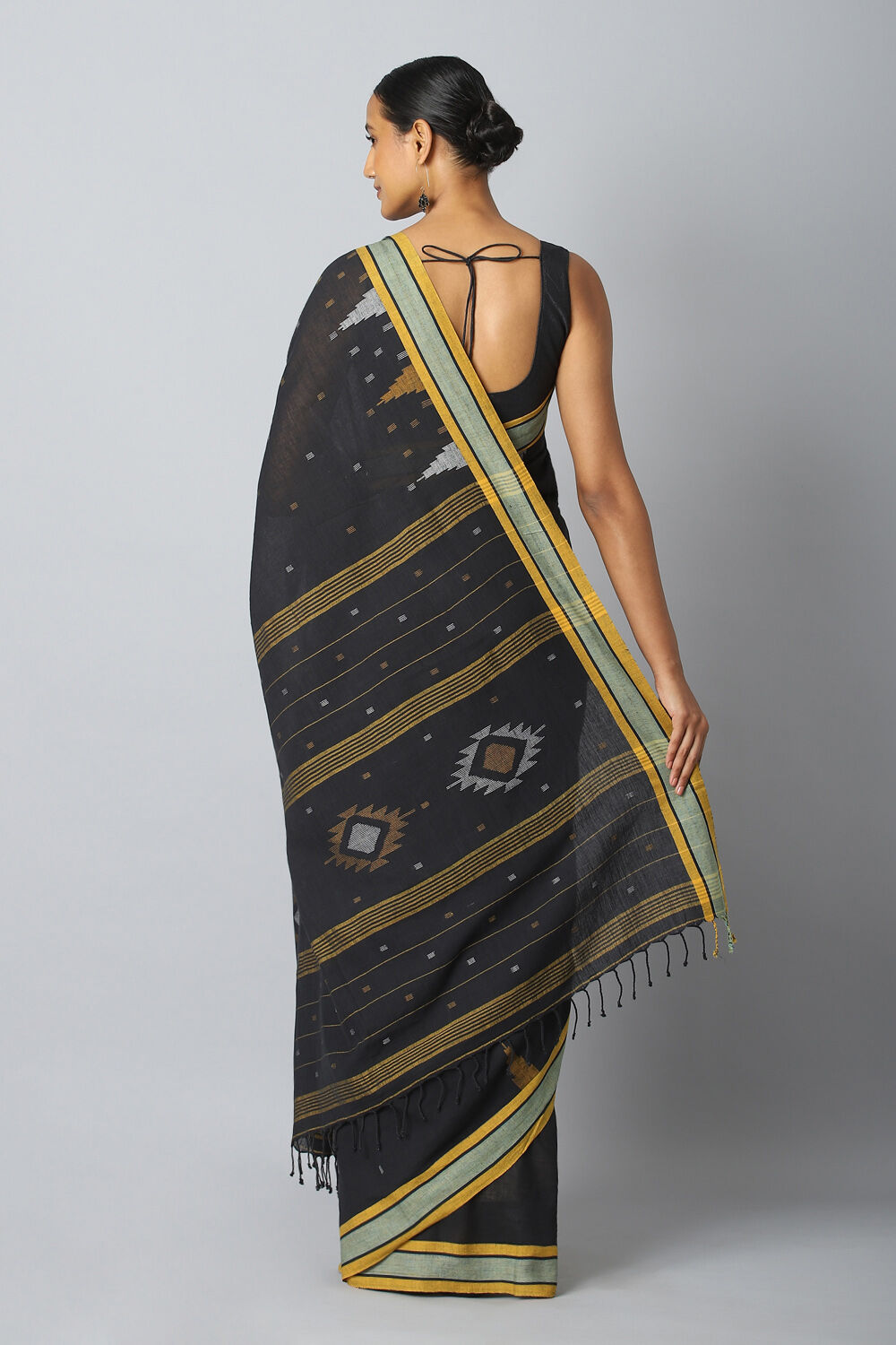 Black Pure Khadi Cotton Jamdani Saree image number null