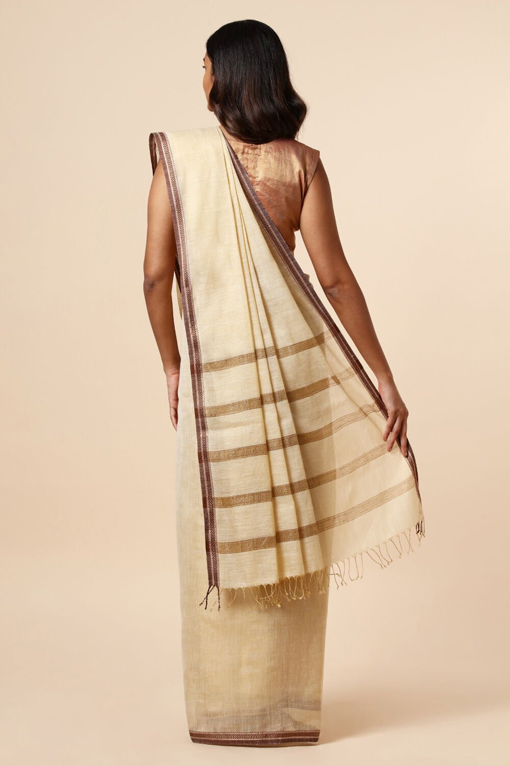Off White Pure Khadi Silk Cotton Maheswari Saree image number null