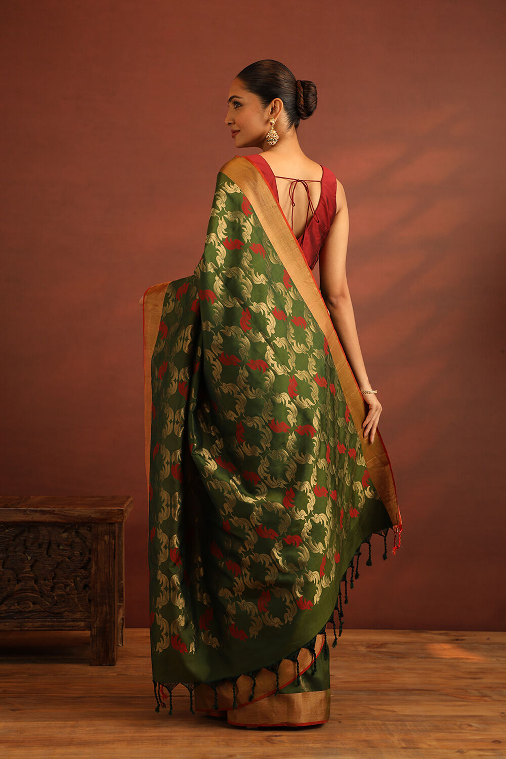 Dark Green Woven Pure Soft Silk Saree image number null