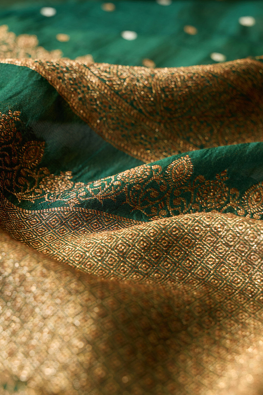 Dark Green Woven Design Pure Viscose Saree image number null