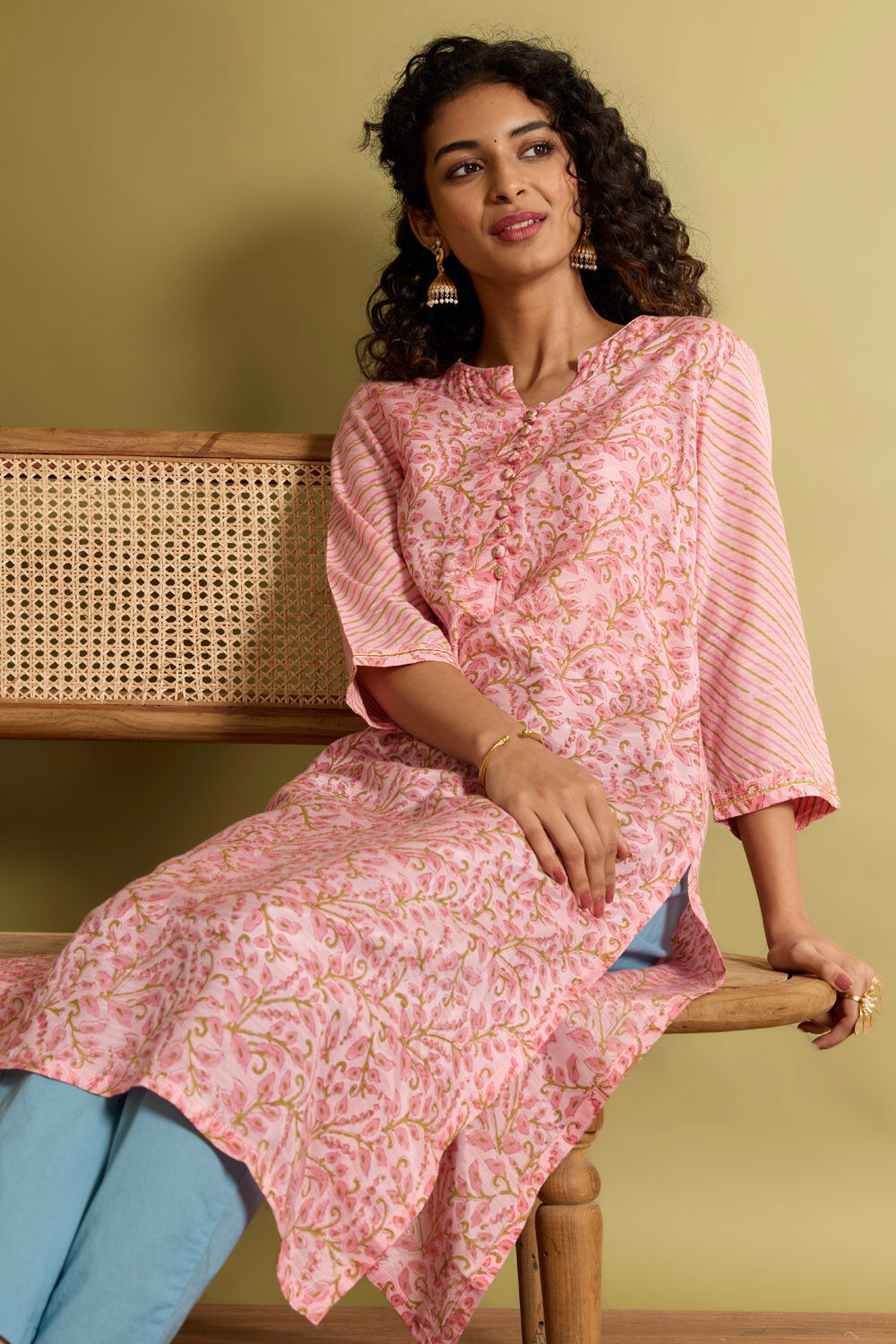 Light Pink Screen Printed Viscose Kurta image number null