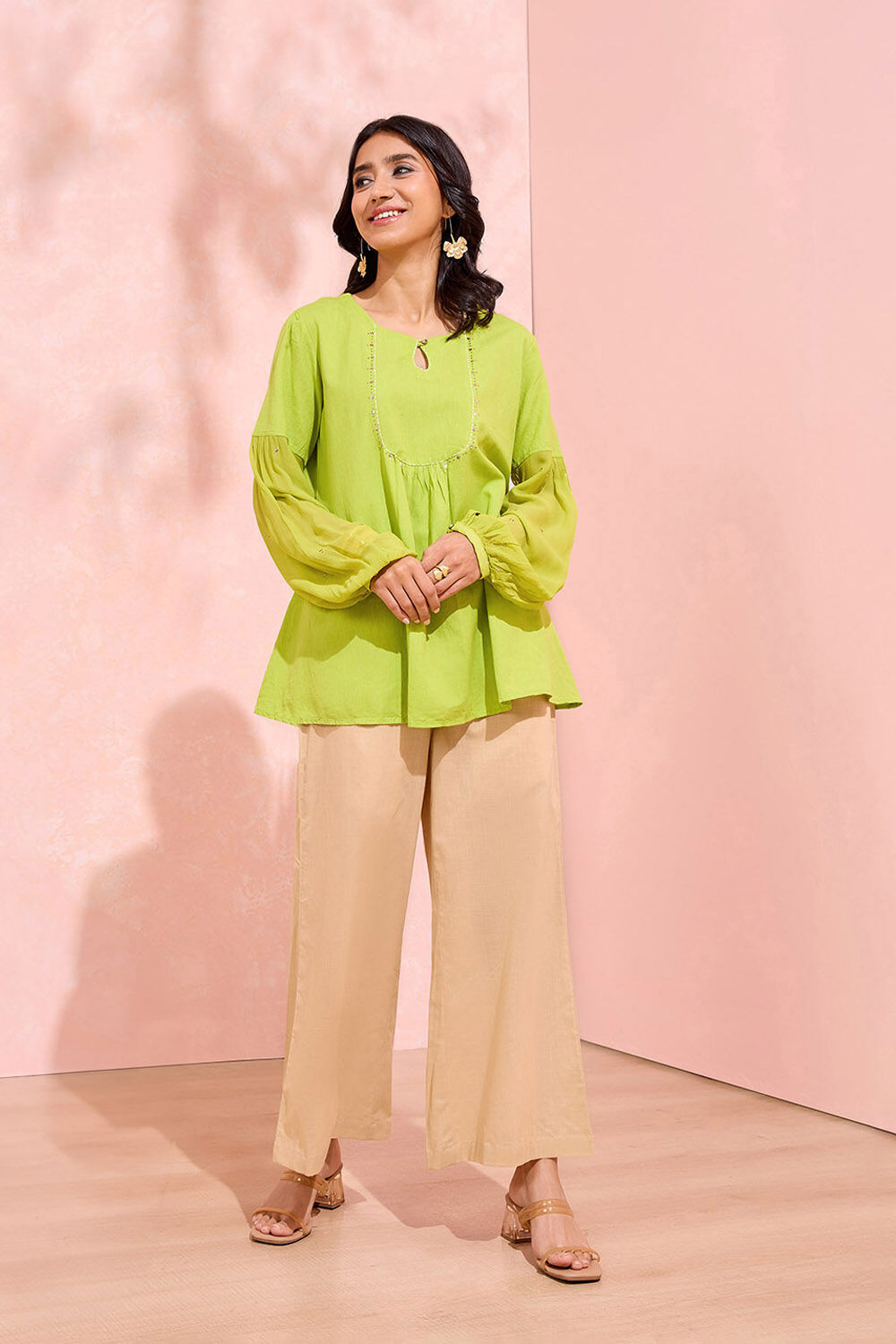 Green Pure Cotton Linen Embroidered Short Top image number null