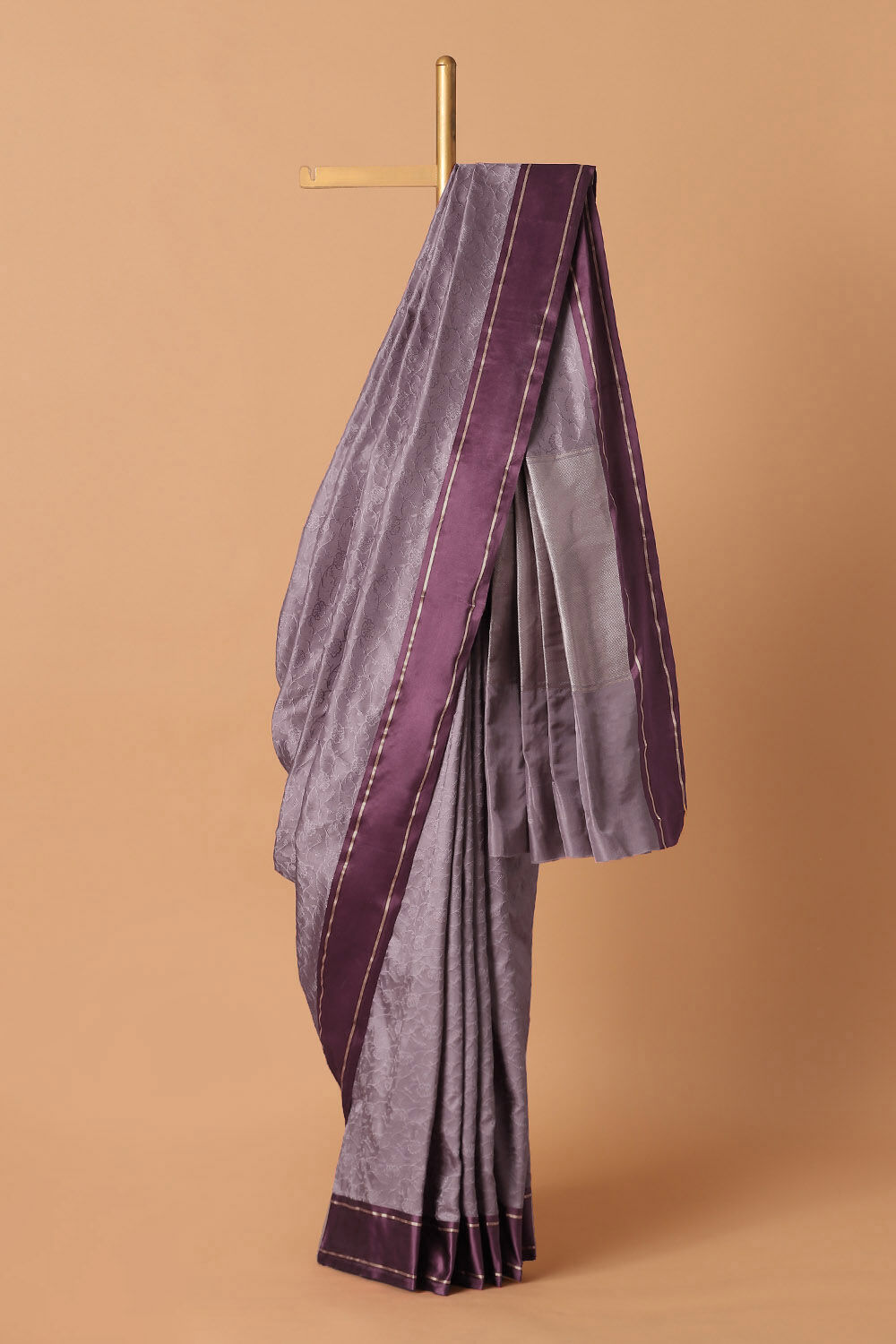 Grey Pure Silk Banarasi Tanchoi Saree image number null