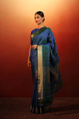 Blue Woven Pure Silk Kanjivaram Saree thumbnail image number null