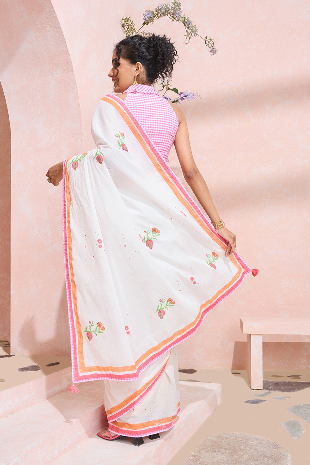 Off White Rajasthan Pure Cotton Printed Sanganeri Saree image number null