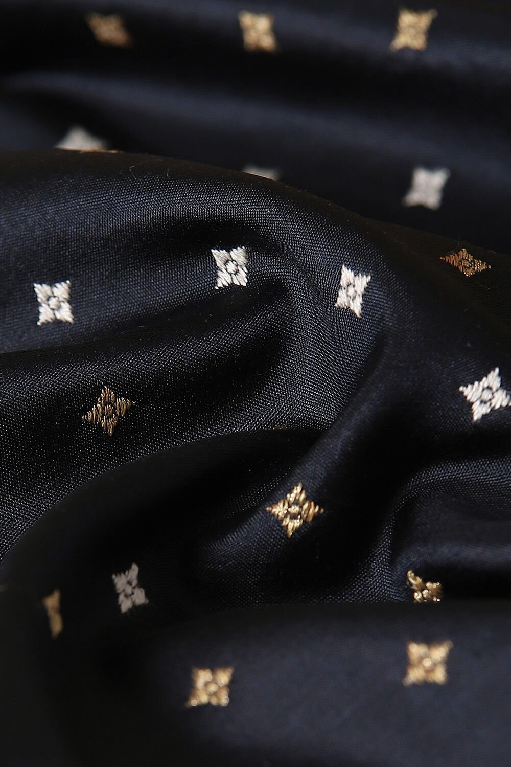 Black Pure Silk Banarasi Saree image number null