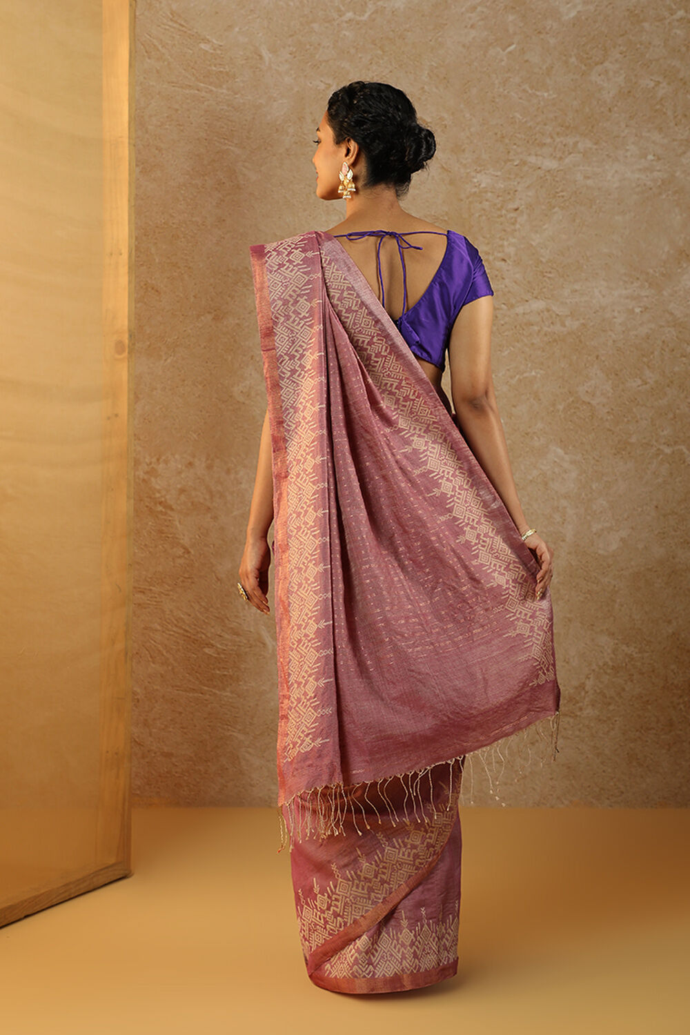 Violet Woven Pure Tussar Silk Saree image number null