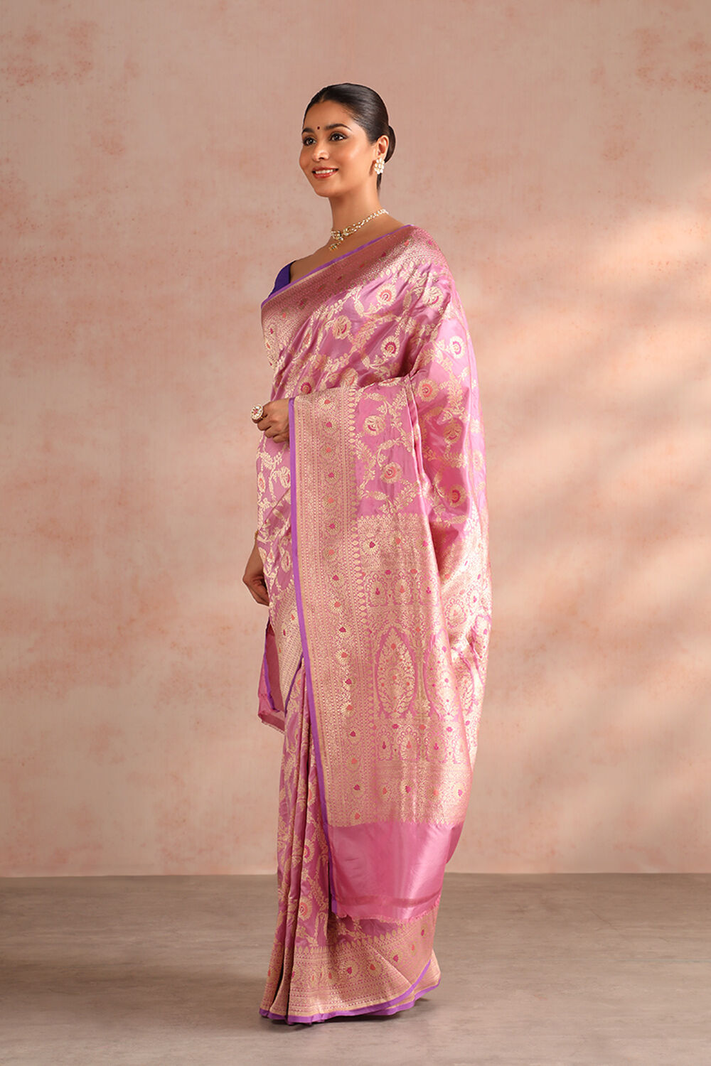 Violet Pure Silk Woven Banarasi Saree image number null