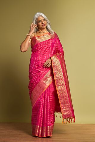 Dark Pink Woven Silk Gadwal Saree image number