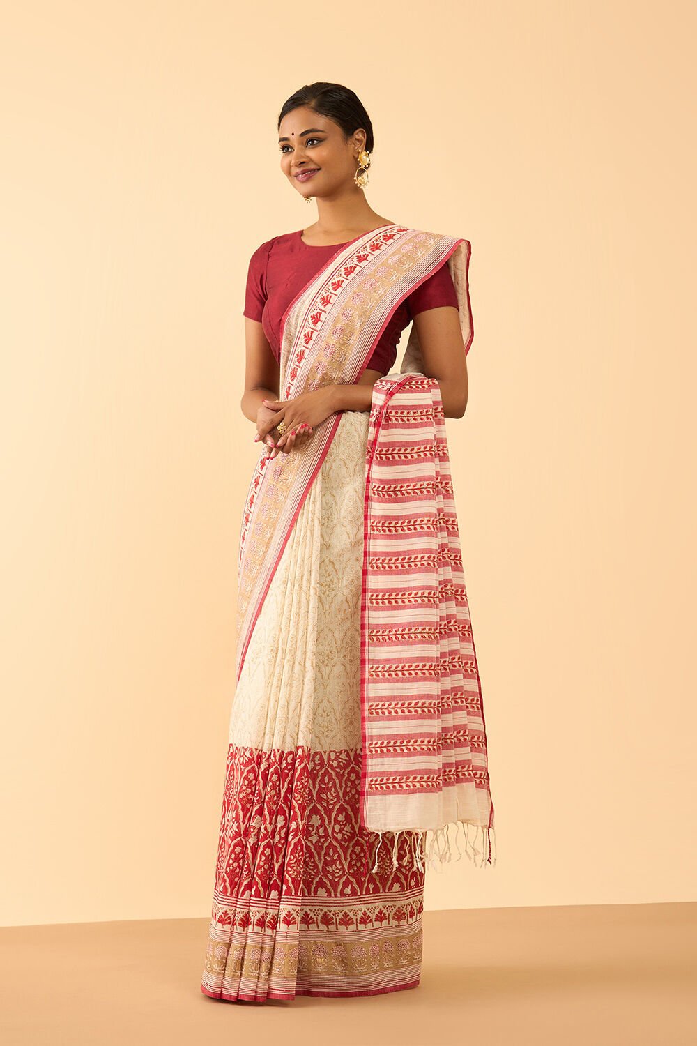 Off White Pure Cotton Block Printed Bengal Saree image number null