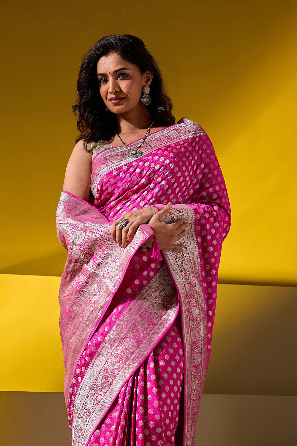 Pink Woven Viscose Saree image number null