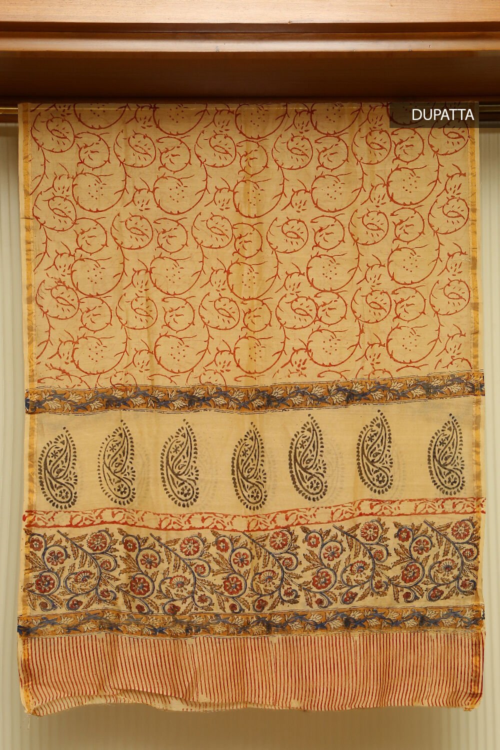 Off-white Kalamkari Pure Silk Cotton Suit Set image number null