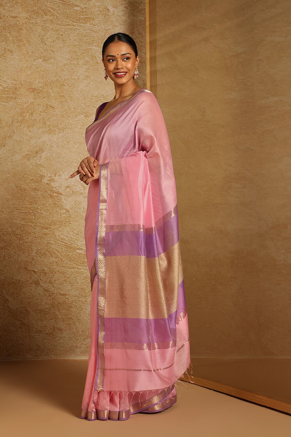 Pink Pure Silk Cotton Woven Maheswari Saree image number null