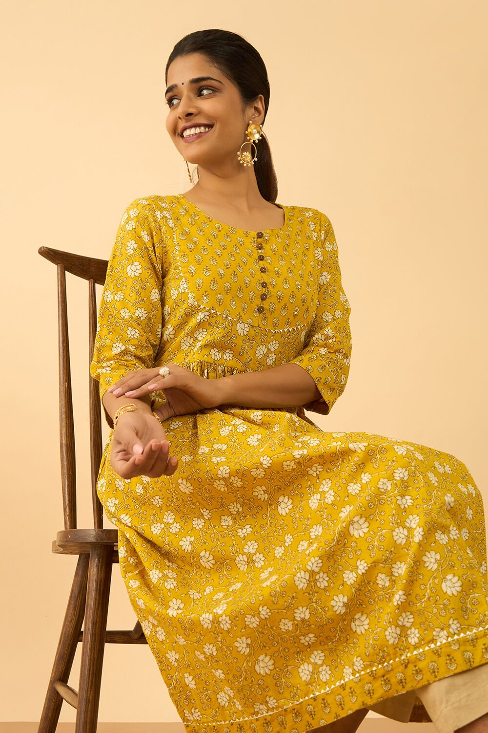 Yellow Screen Printed Pure Cotton Kurta image number null