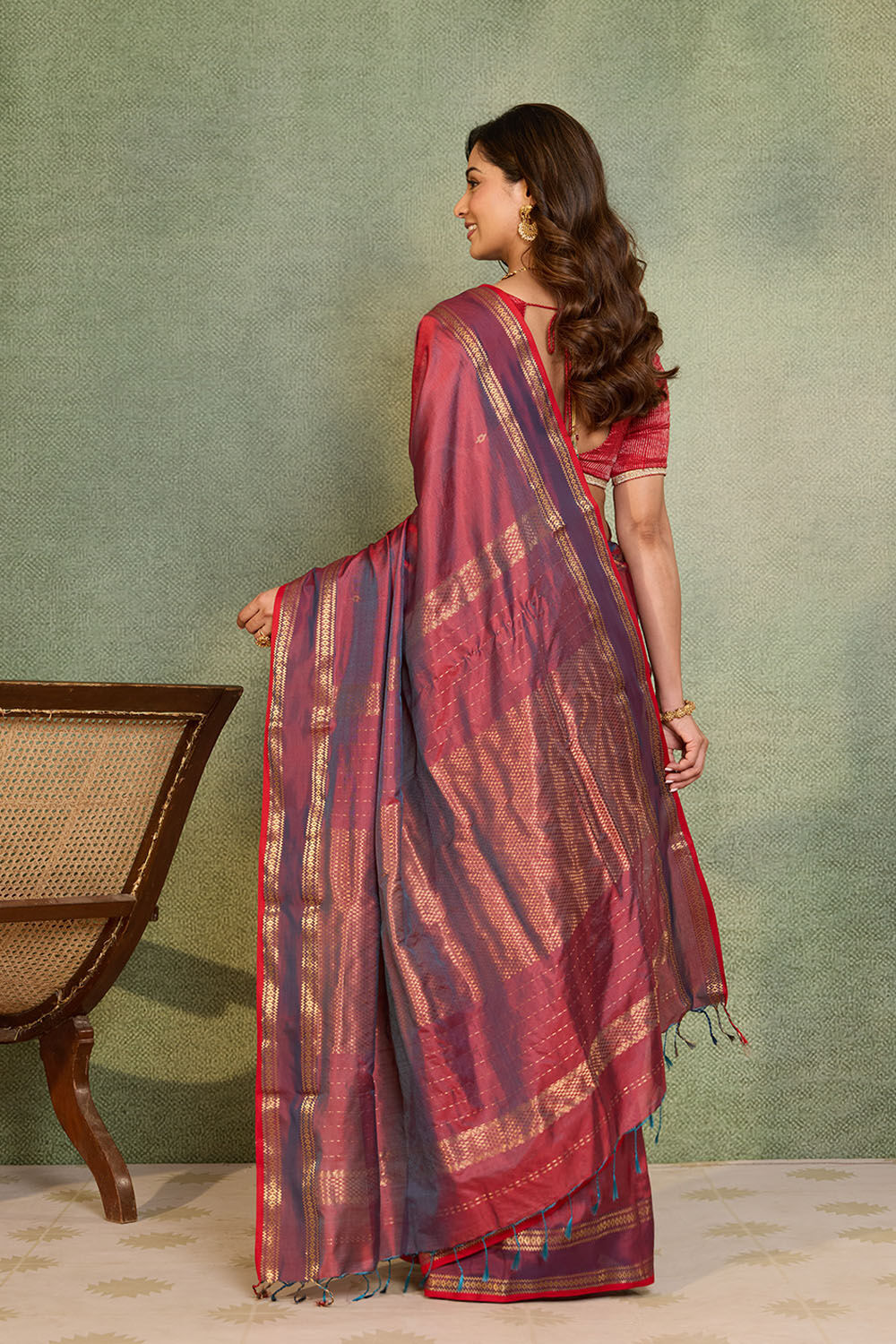 Red Woven Pure Silk Maheshwari Saree image number null