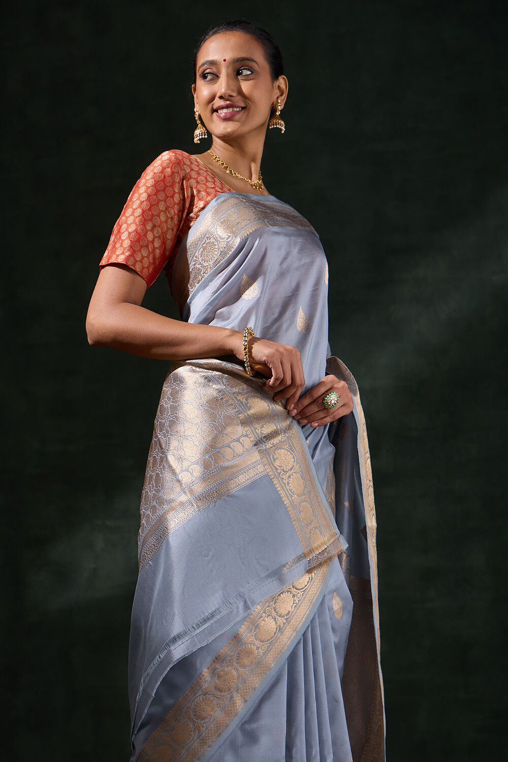 Grey Silk Viscose Kadwa Saree image number null