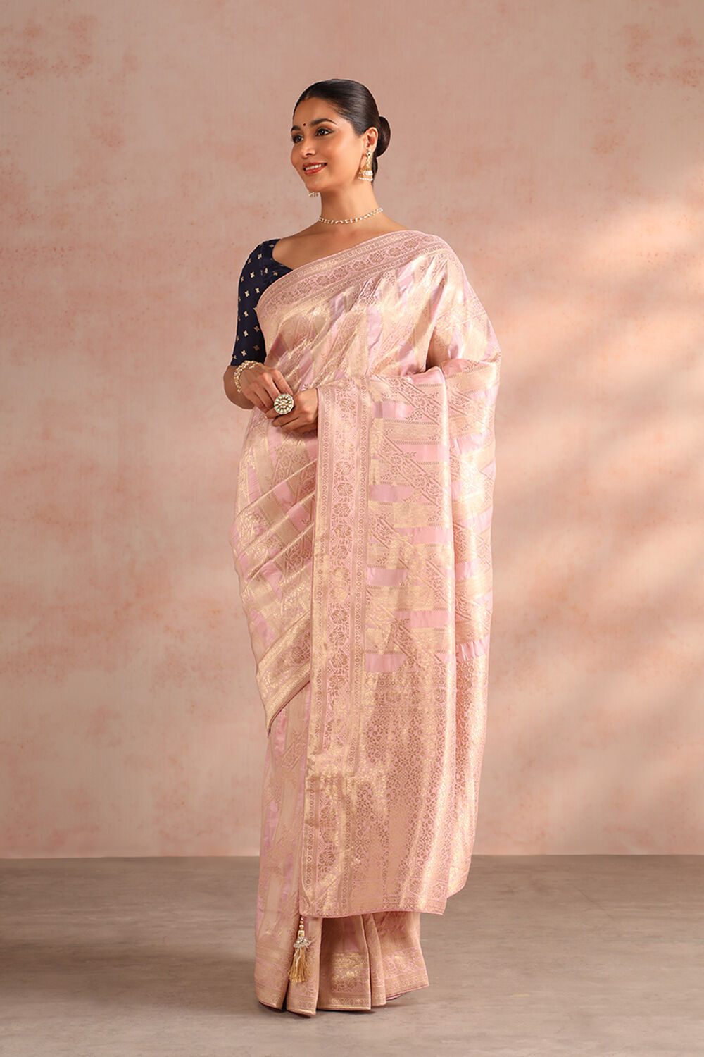 Pink Viscose Luxe Woven Saree image number null