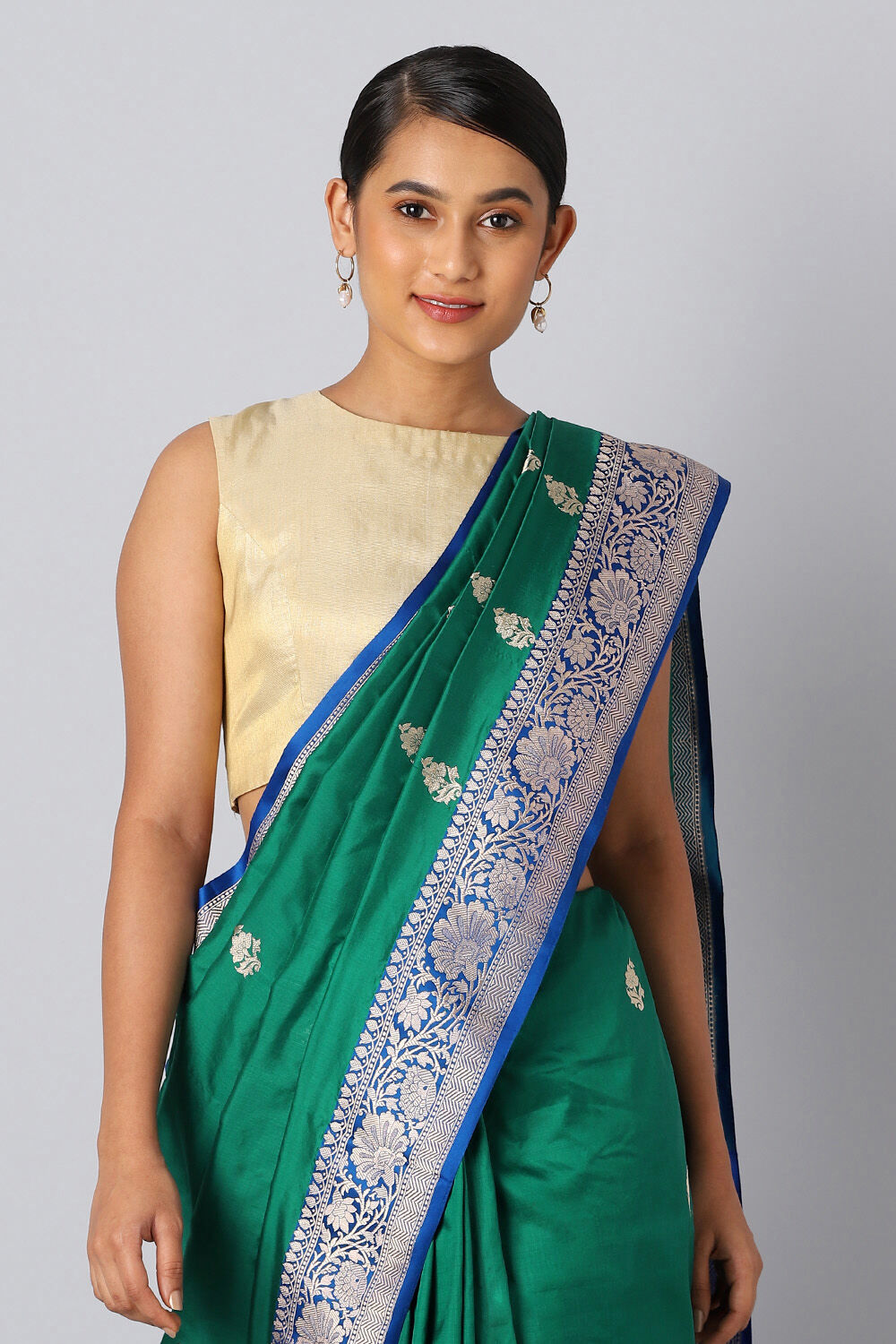 Dark Green Pure Silk Banarasi Saree image number null