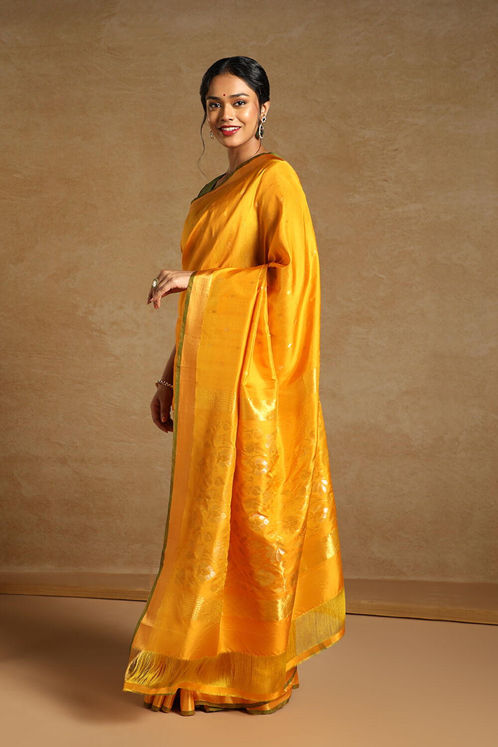 Gold Pure Silk Uppada Jamdani Saree image number null