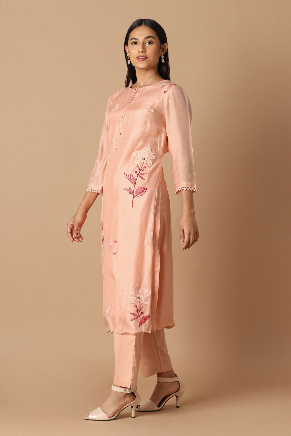 Light Pink Embroidered Kurta Set image number null
