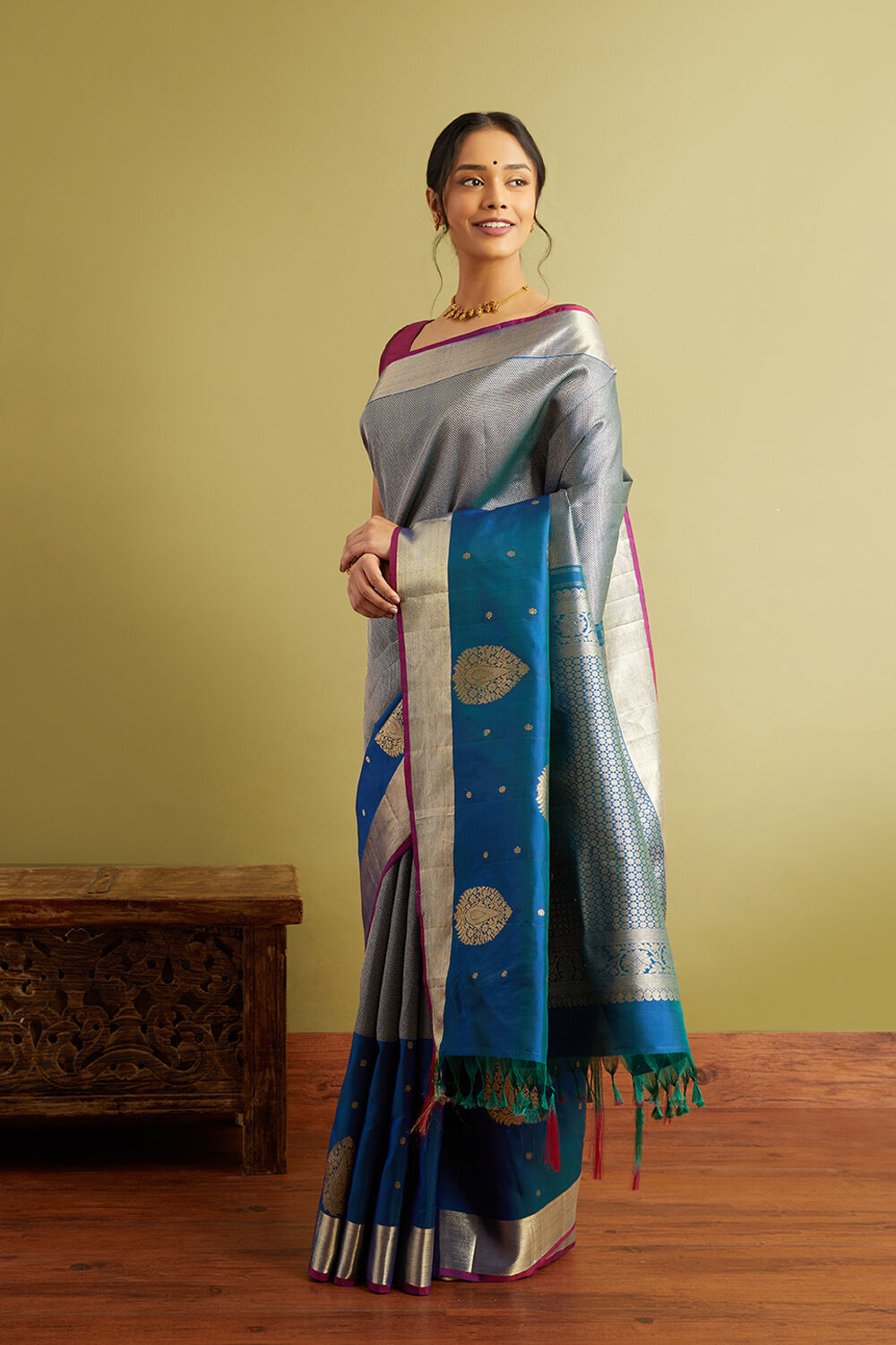 Blue Woven Pure Silk Kanjivaram Saree image number null