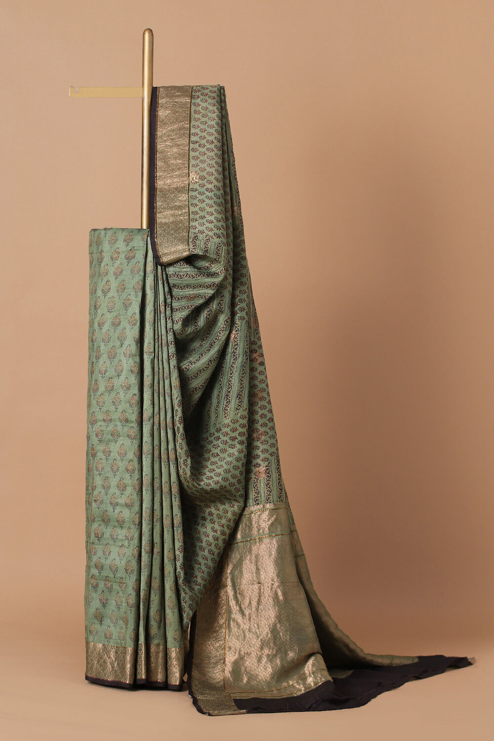 Green Pure Silk Tussar Bagru Print and Zardosi Embroidered Saree image number null