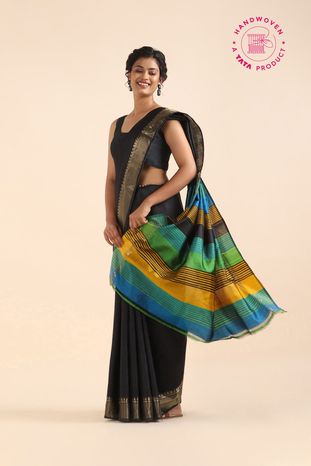 Black Pure Silk Woven Saree image number null